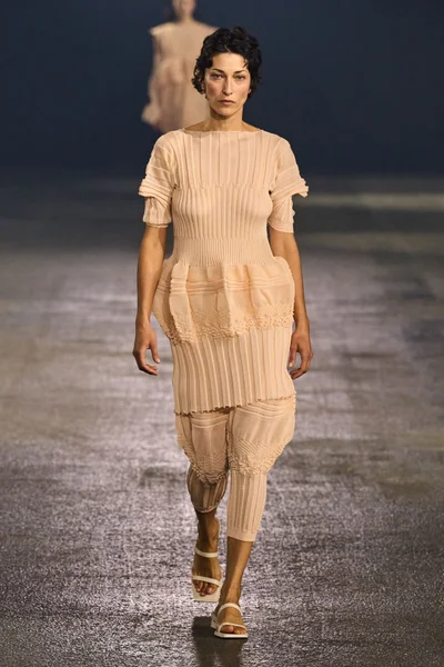 Look 42
